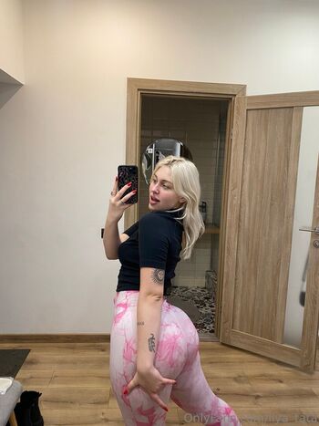 liya_tina