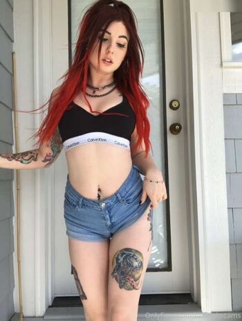 Lizzi Blake
