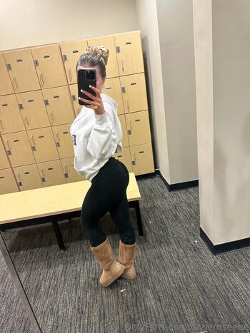 lizzieroseeee