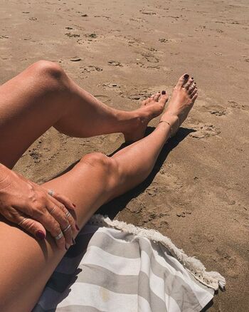 lol_hotwife