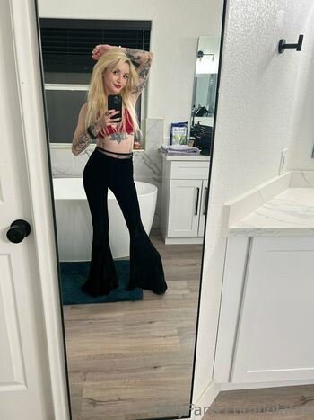 Lola Fae