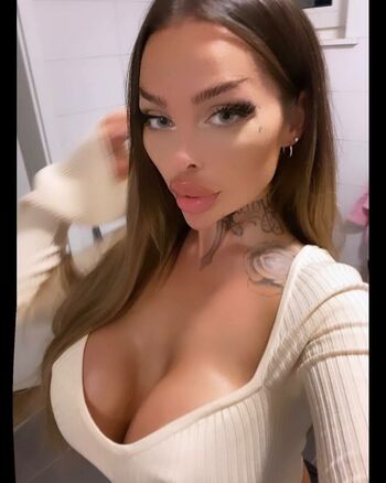 Lola_official