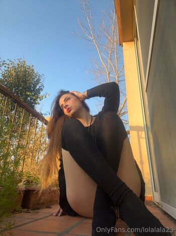 Lolalala23