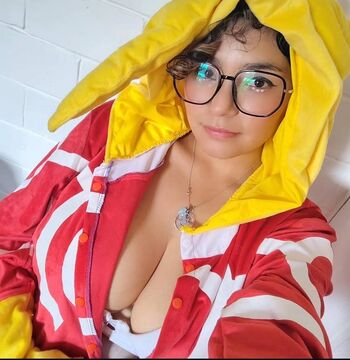 Looking For FreakyChikie