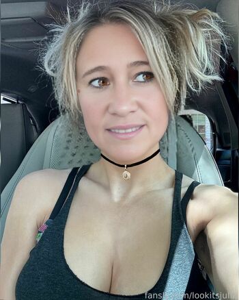 lookitsjulia