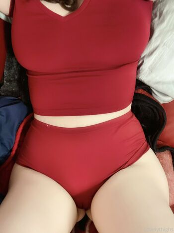 lovelythighs