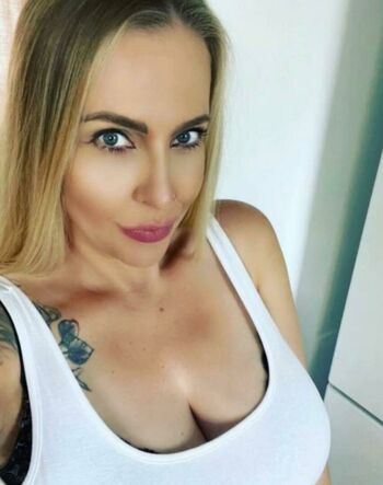 Lucy Tease