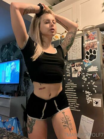 mandywolf777