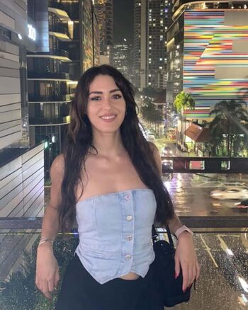 Maricel Freire Hotwife