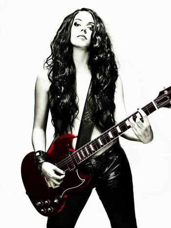 Marion Raven