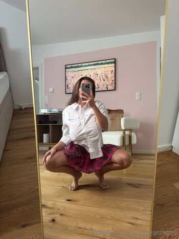 Mayasinger