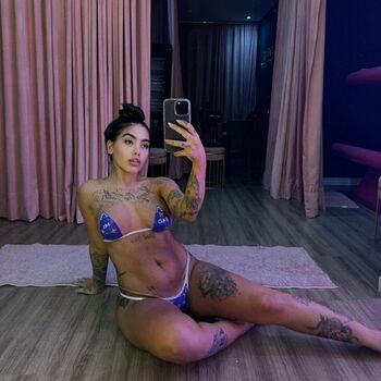 MC Mirella