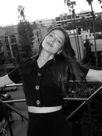 Melissa Benoist