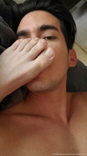 menfeetlover