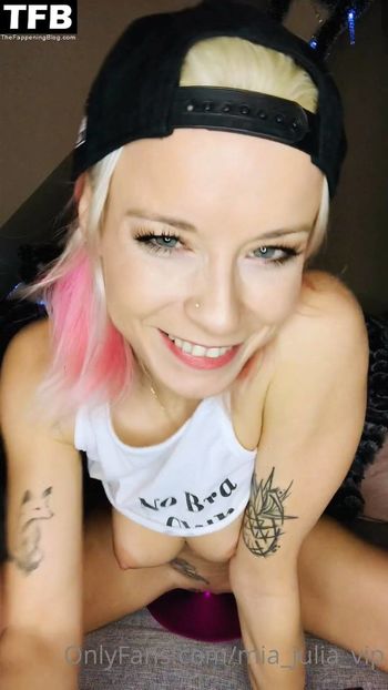 Mia Julia Brückner