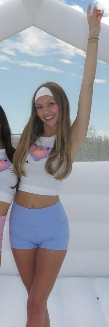 Mia Steele