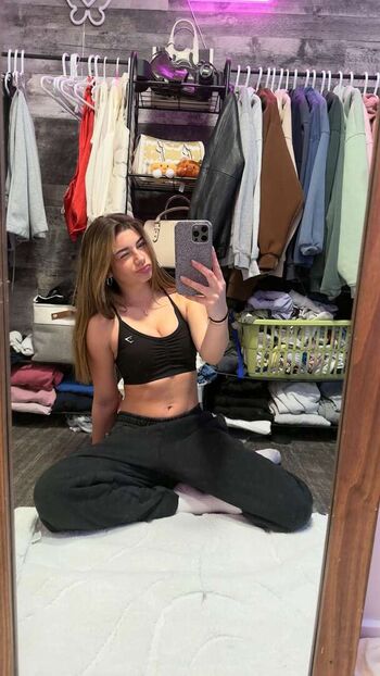 Mikayla Campinos