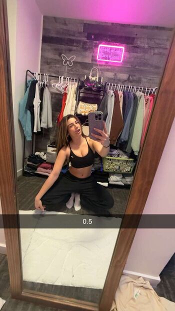 Mikayla Campinos