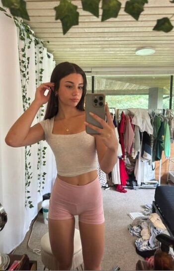 Mikayla Campinos