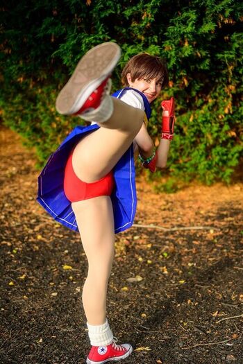 mimidoescosplay