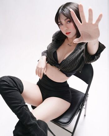 mina_syu