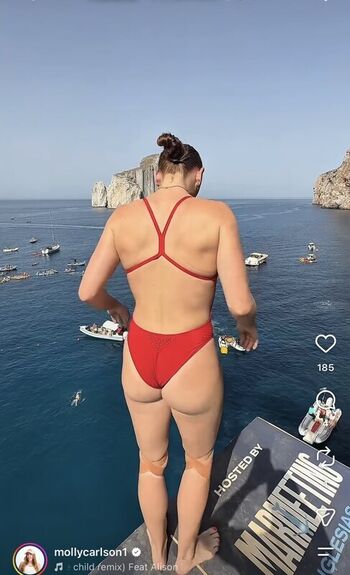 Molly Carlson
