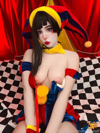 MollyRedWolf