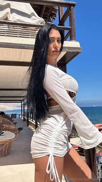 monika_darky
