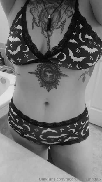 moon.witch.modelx