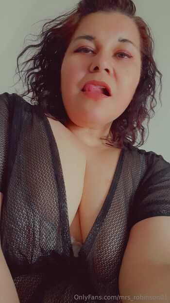 mrs_robinson01