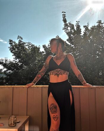 ms.lxura