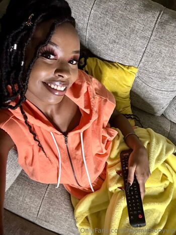 naomiebonyvip