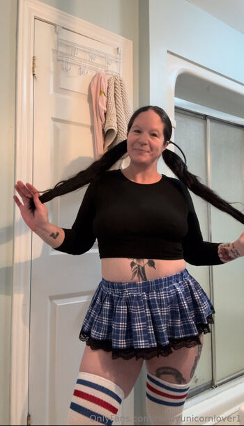 nerdyunicornlover1