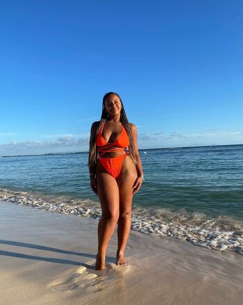 Nia Sioux