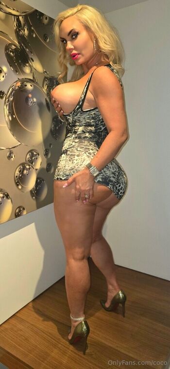 Nicole 