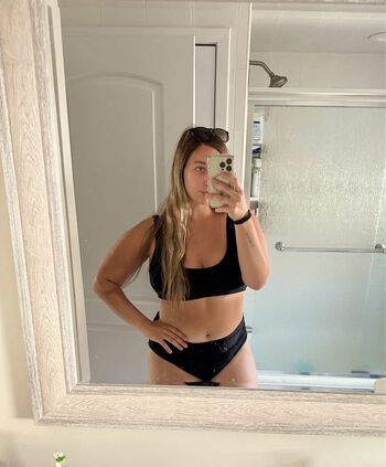 Nicole Mangione