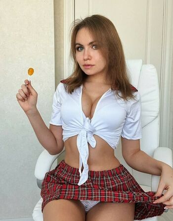 Nika Kolosova