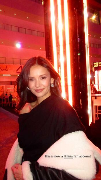Nina Dobrev