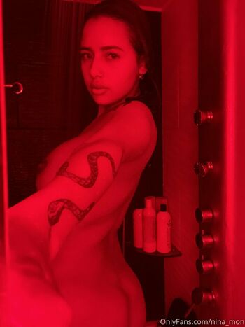 Nina_Mon