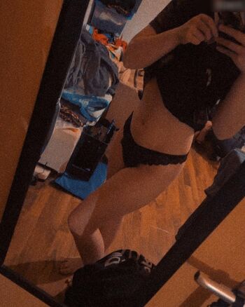 _nxsty_shxt_