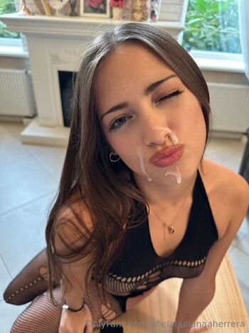 oficialjulianaaherrera