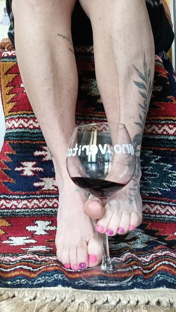 onlybluefeet