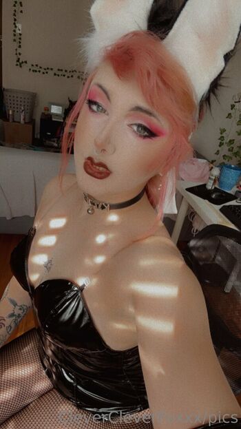 p3achyfoxxxfree