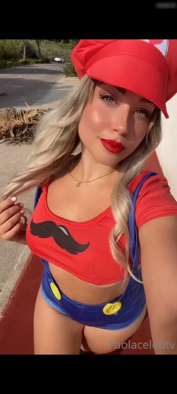 Paola Celeb