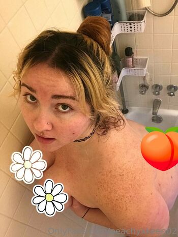 peachyxkeen02