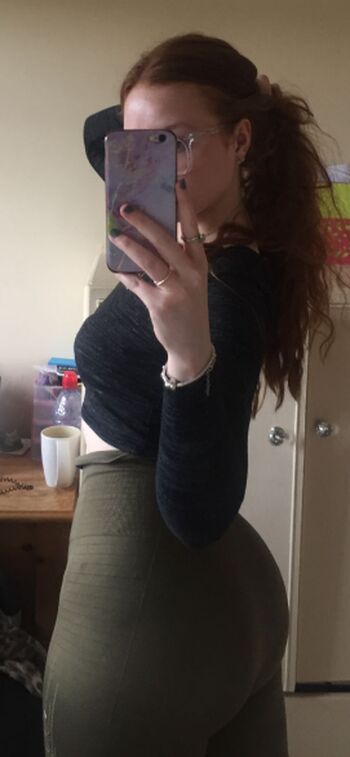 phoebeisginger