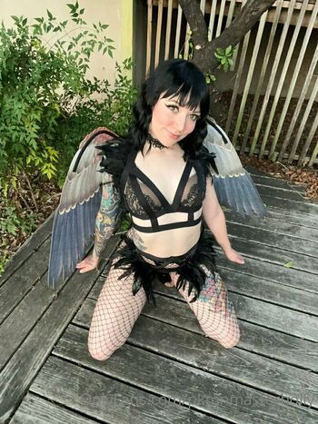 Pkmnmasterholly