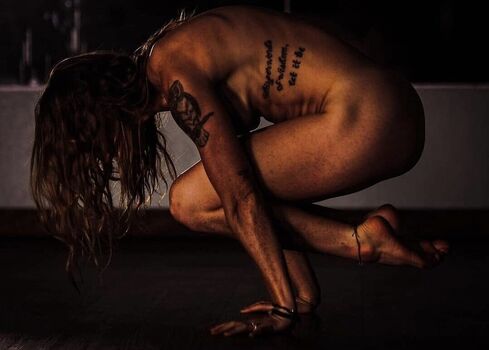 Pole.yogi