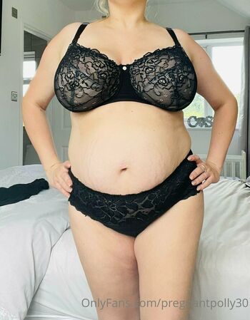pregnantpolly30