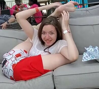 Pretzel Pose